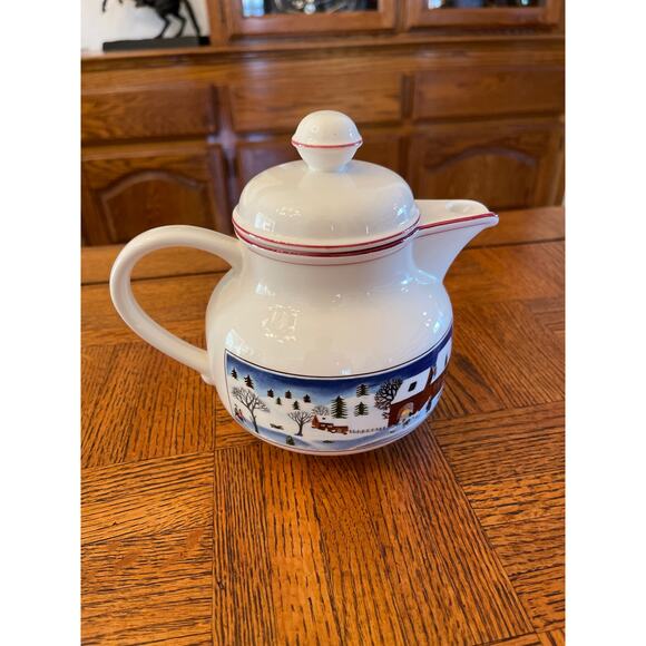 VILLEROY & BOCH NAIF CHRISTMAS 3 CUP 6 3/8" TEAPOT & LID - Picture 3 of 6